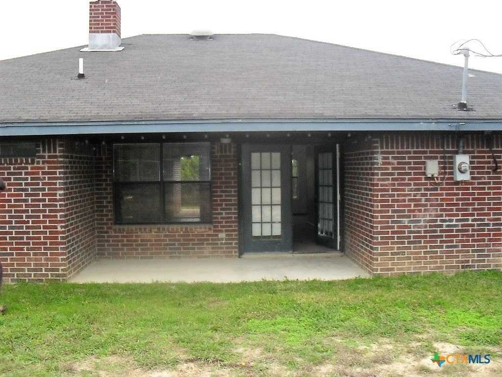 645 Whispering Oaks Dr - Photo 4 of 7