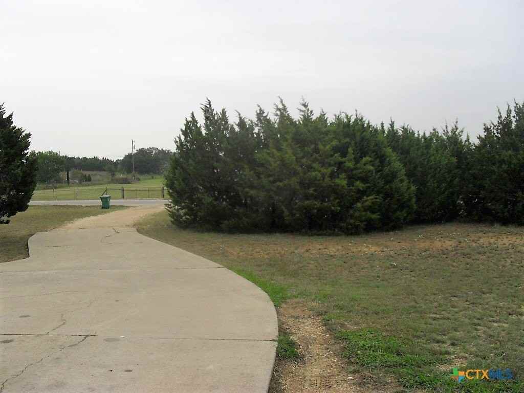 645 Whispering Oaks Dr - Photo 7 of 7