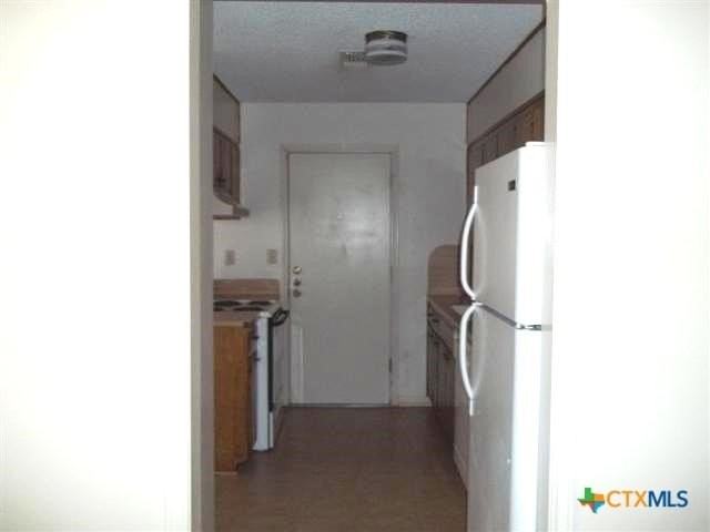 109 Bridle Dr - Photo 6 of 15