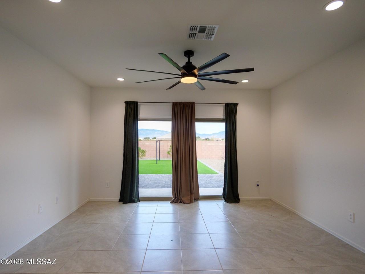 12011 E Patricia Ann Dr - Photo 5 of 30