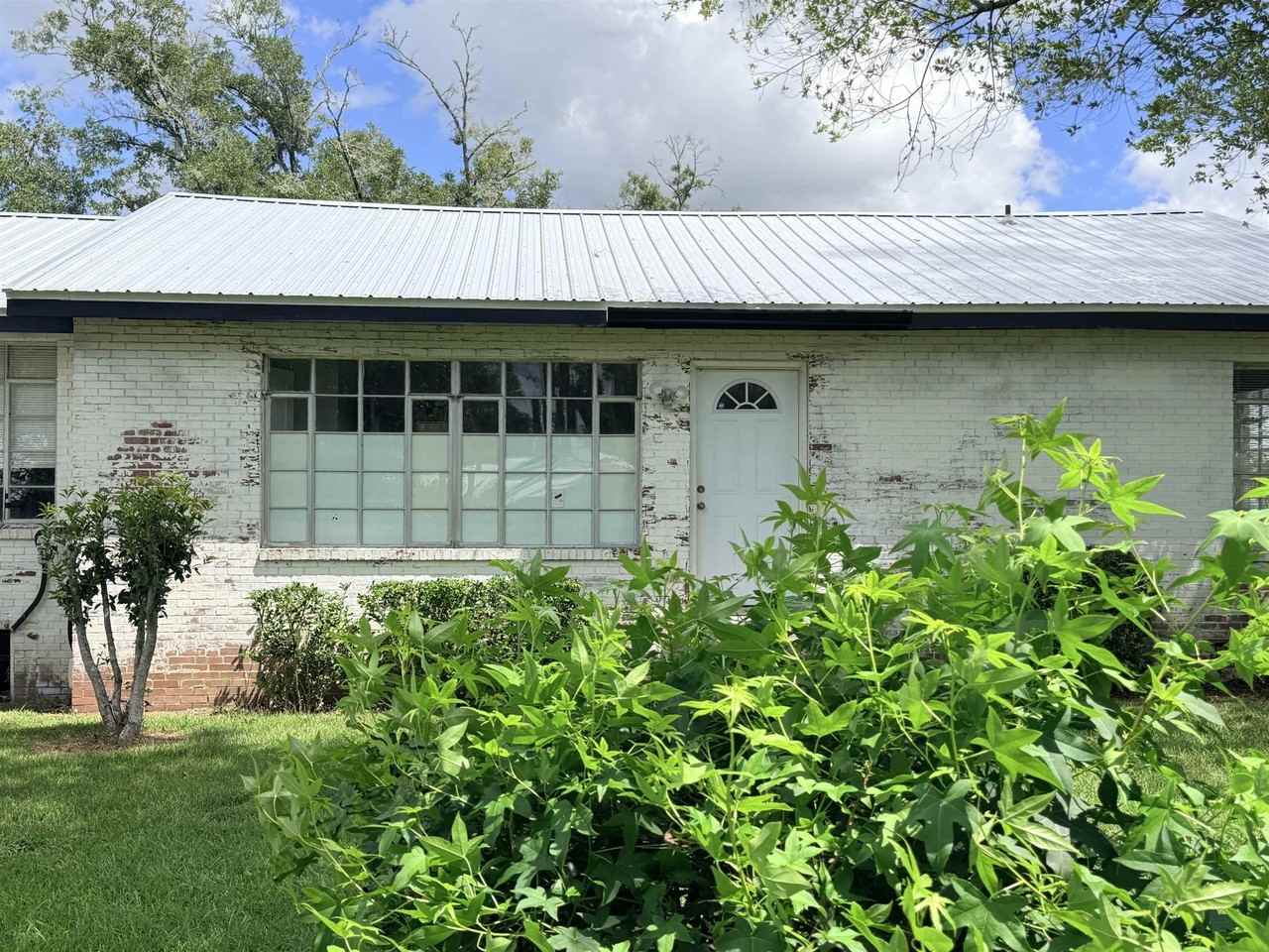 3117 Parklawn St - Photo 2 of 12