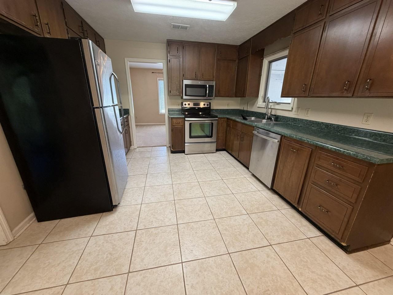 5256 Quail Valley Rd - Photo 3 of 15