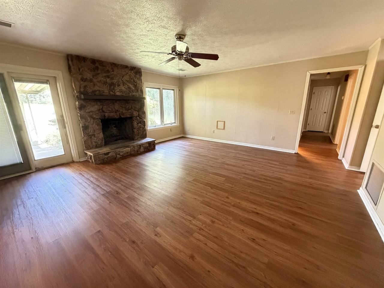 5256 Quail Valley Rd - Photo 5 of 15