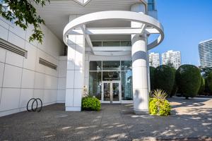featured image of 1077 Marinaside Crescent #G3N