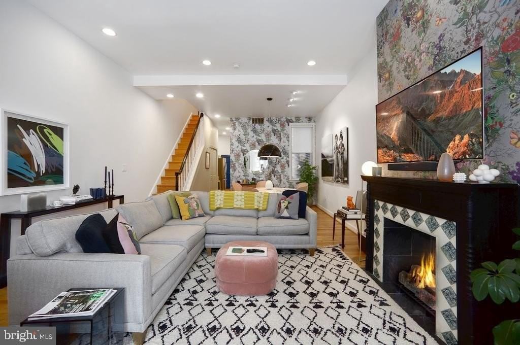 1443 W St Nw - Photo 6 of 28