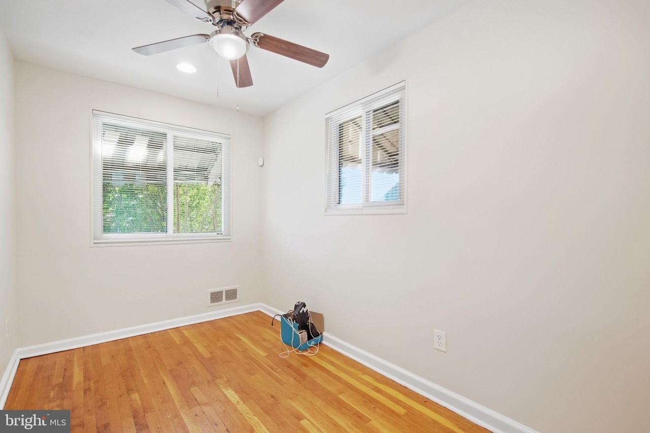 4229 Fort Dupont Ter Se - Photo 6 of 21