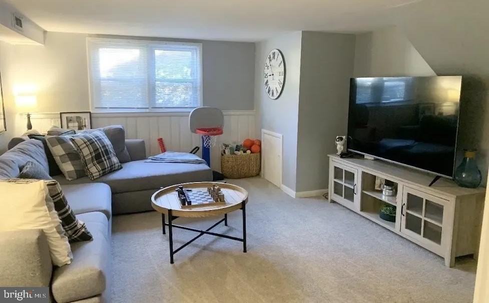 1254 Faun Rd - Photo 3 of 10