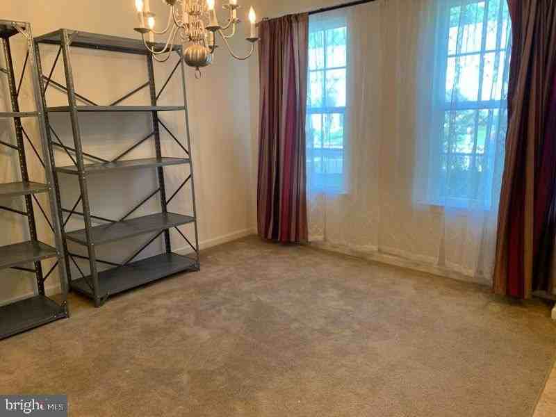 36401 Ridgeshore Ln - Photo 3 of 24