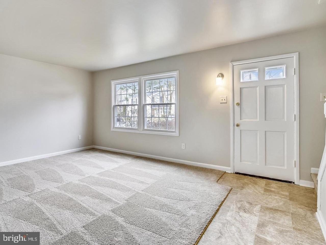 1705 Gunwood Pl - Photo 2 of 33