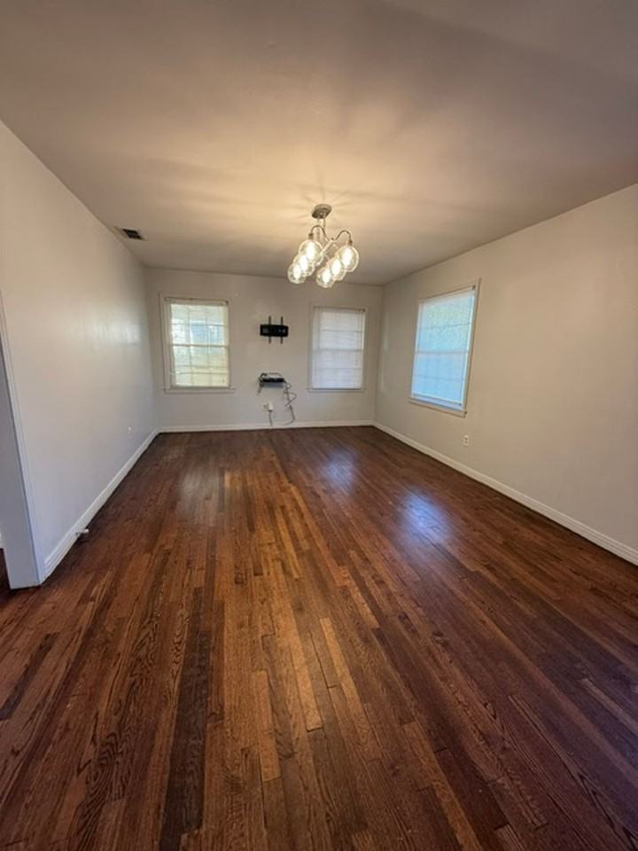 2609 28th St - Photo 3 of 13