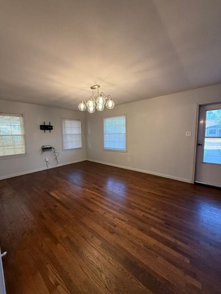 2609 28th St - Photo 4 of 13