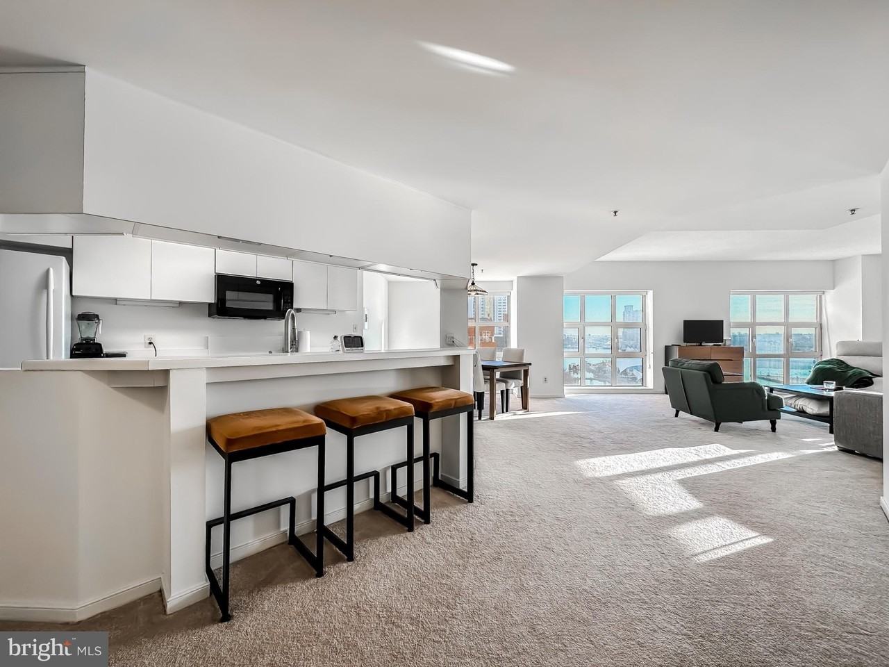 250 President St #702 - Photo 2 of 37