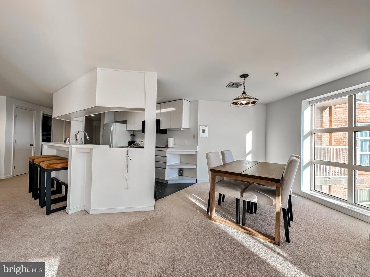 250 President St #702 - Photo 4 of 37