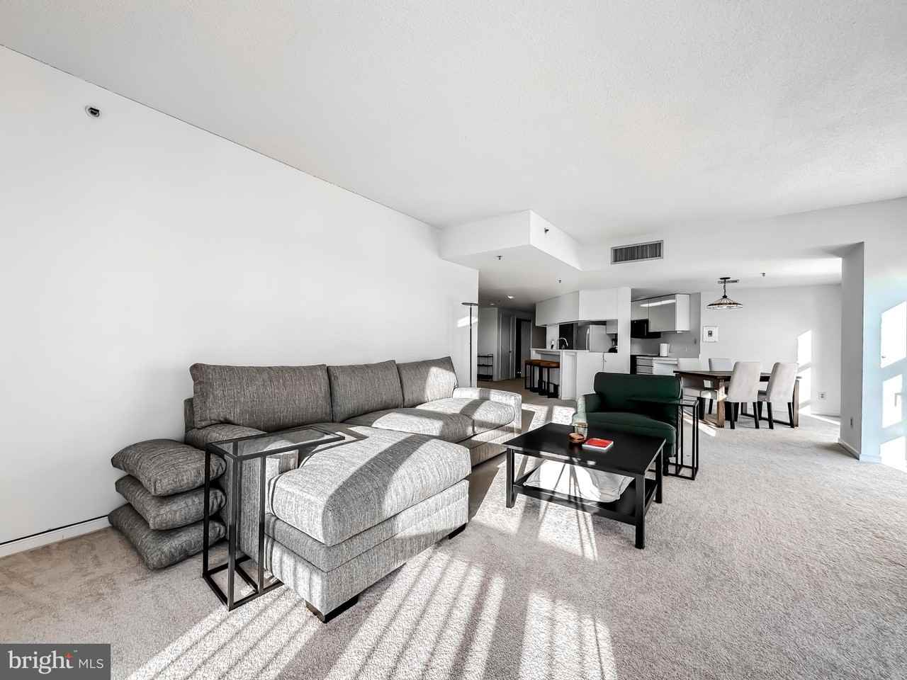 250 President St #702 - Photo 6 of 37