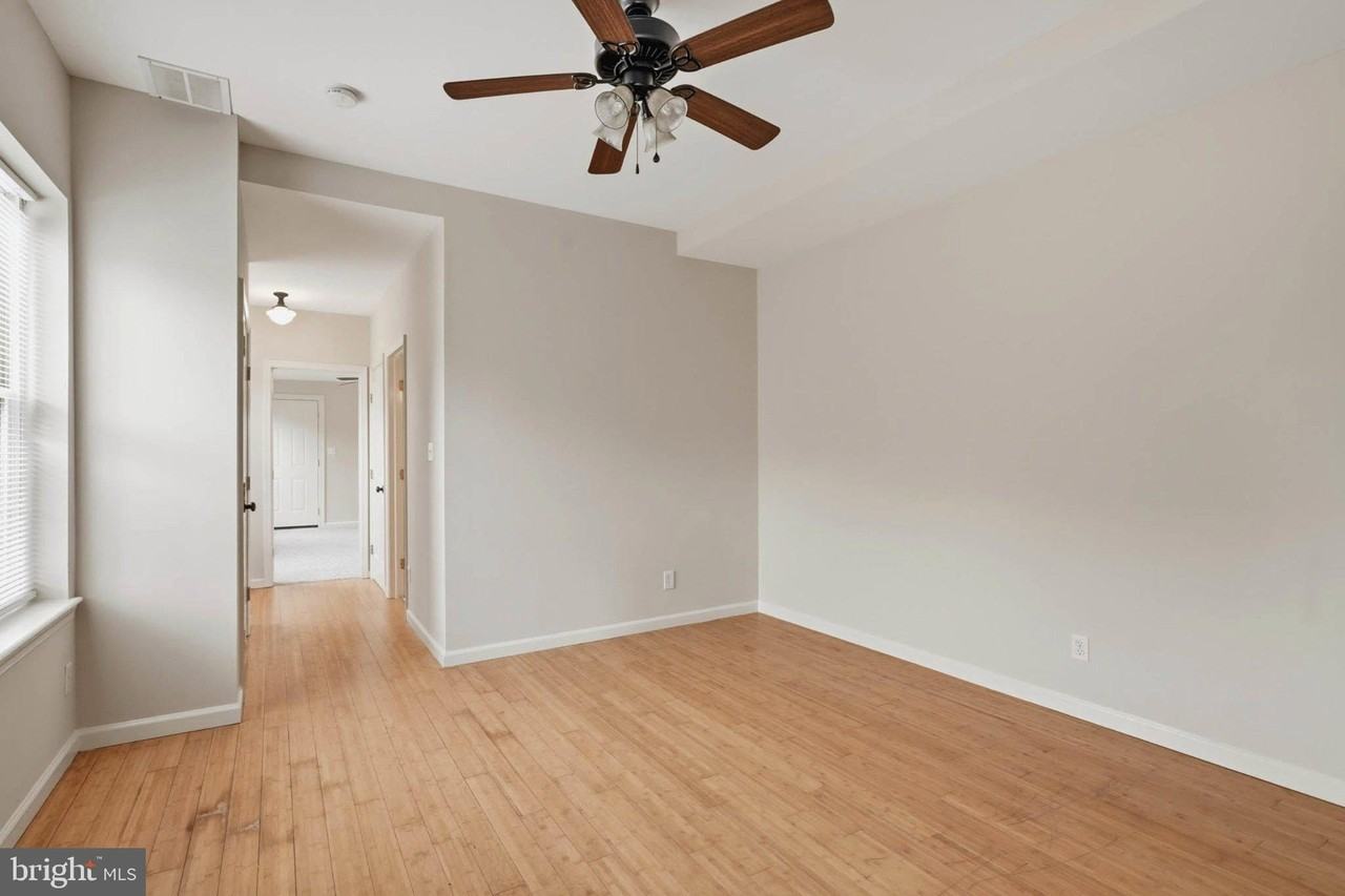 1301 Washington Blvd #B - Photo 6 of 19