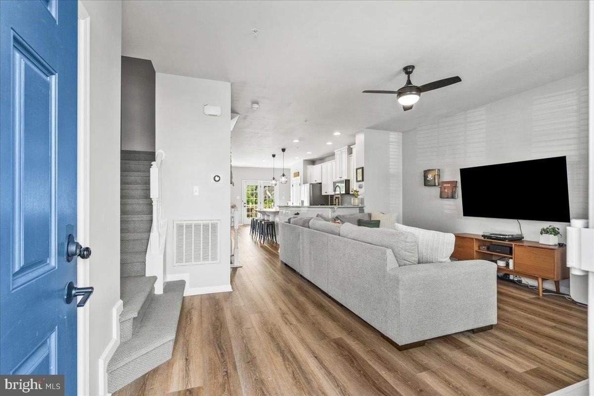 4532 Tinder Box Cir - Photo 2 of 33