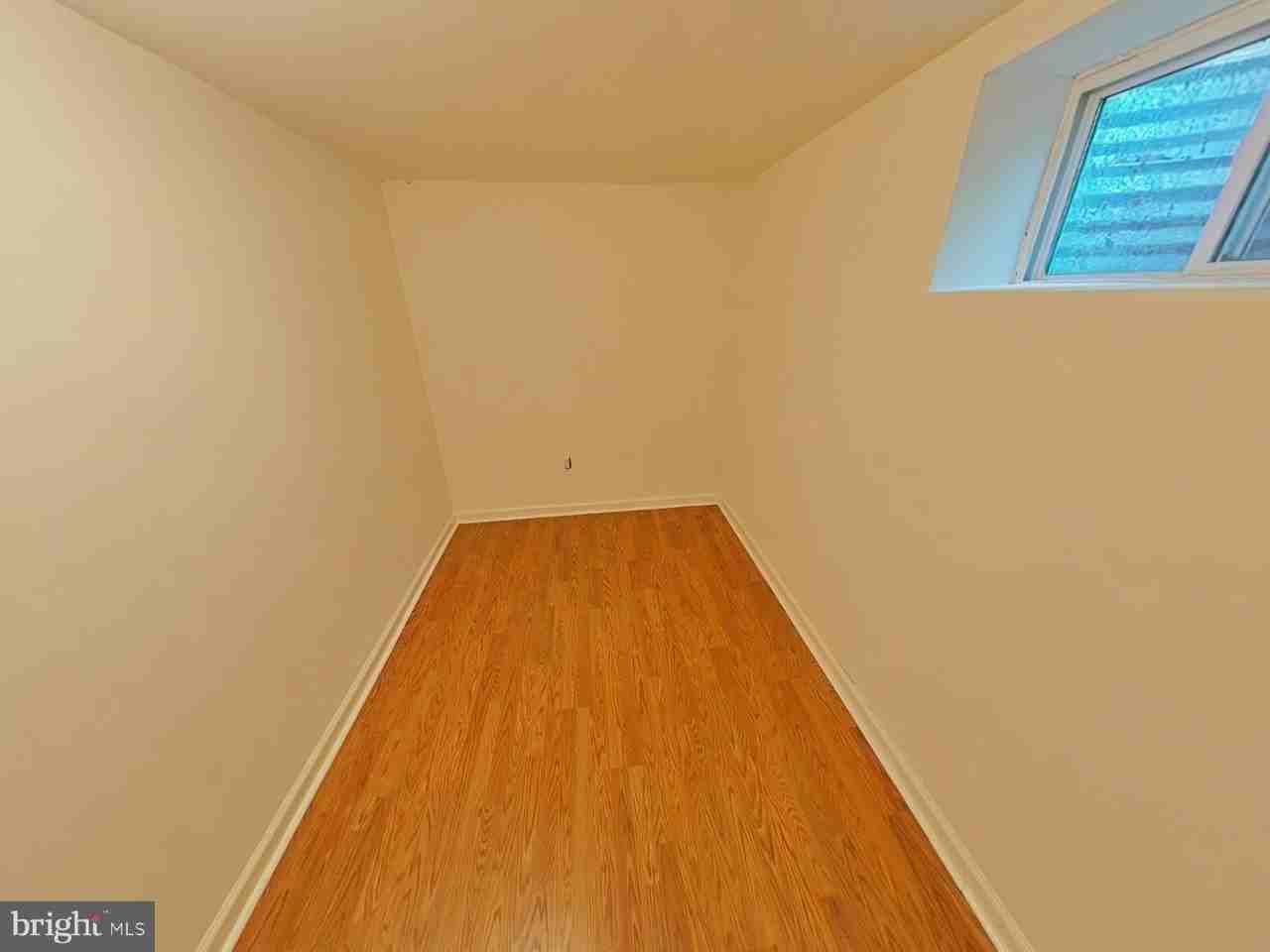 11902 Centerhill St - Photo 3 of 8