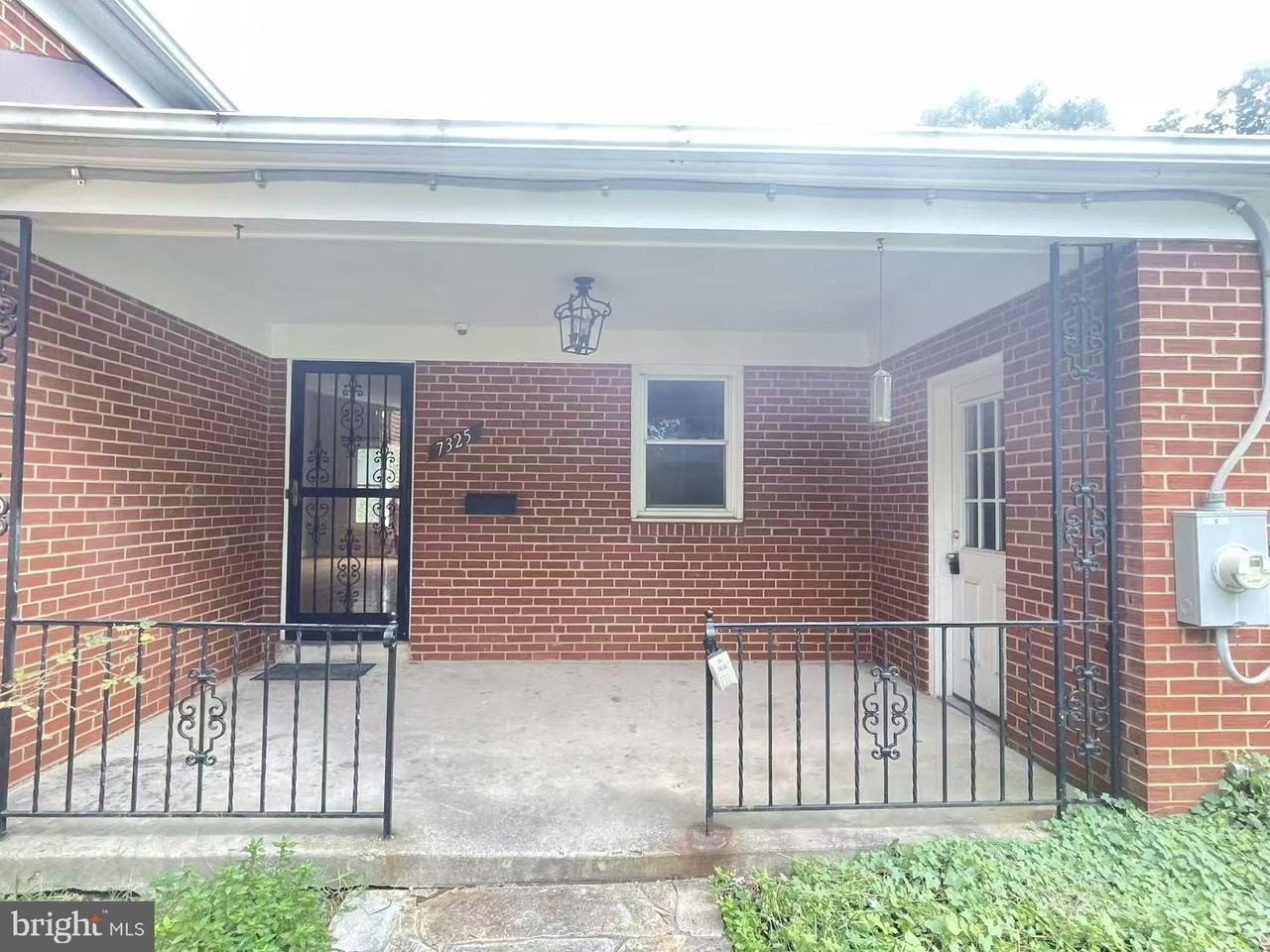 7325 Radcliffe Dr - Photo 5 of 44