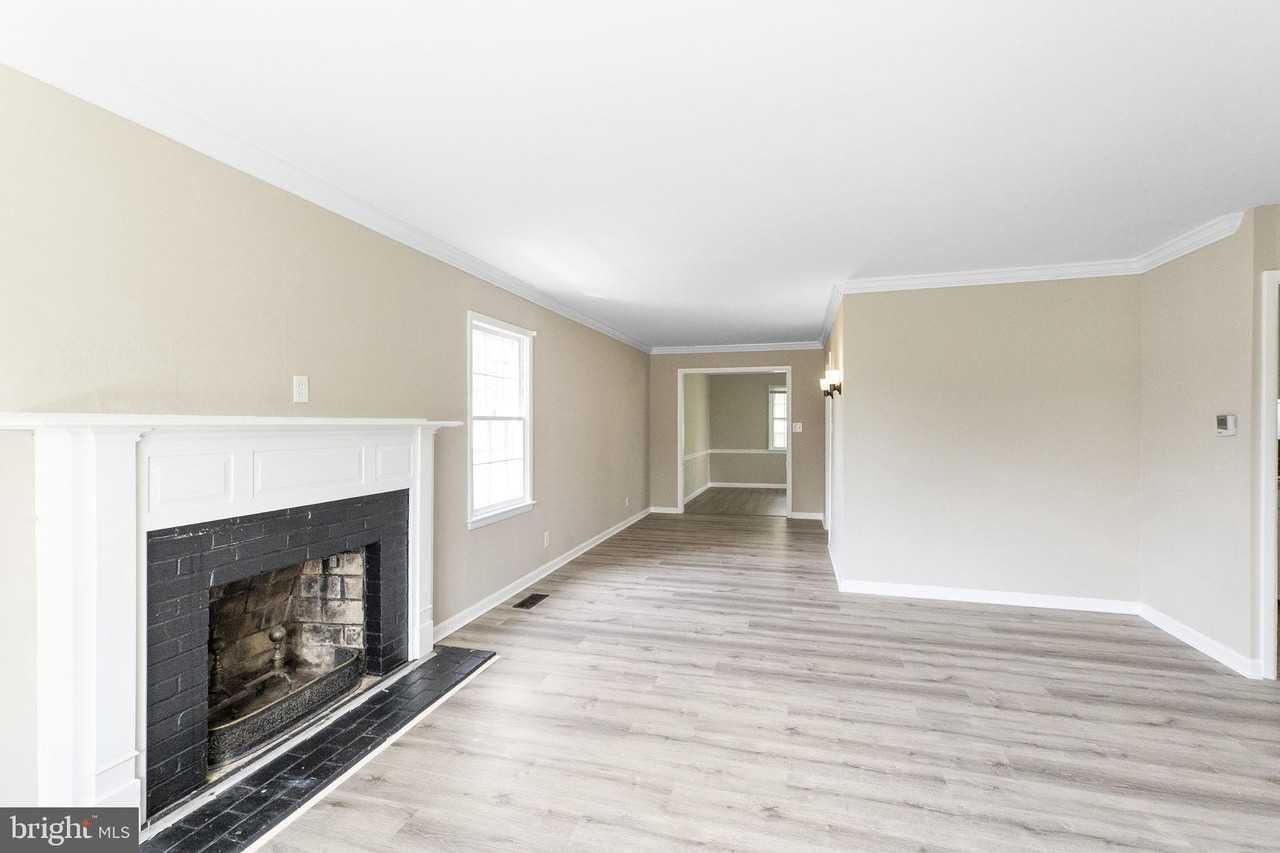 1317 Cedarwood Dr - Photo 6 of 36