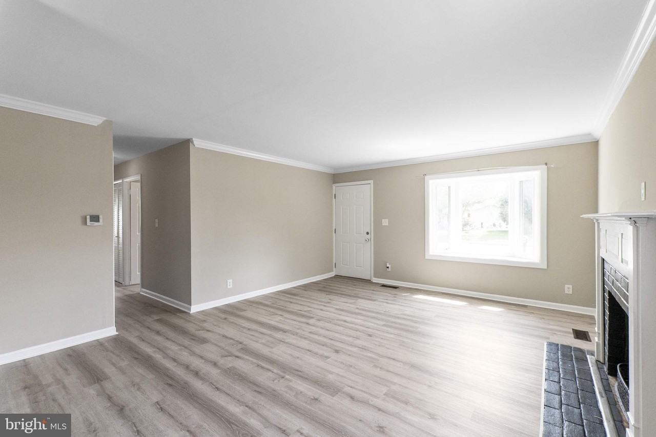 1317 Cedarwood Dr - Photo 7 of 36