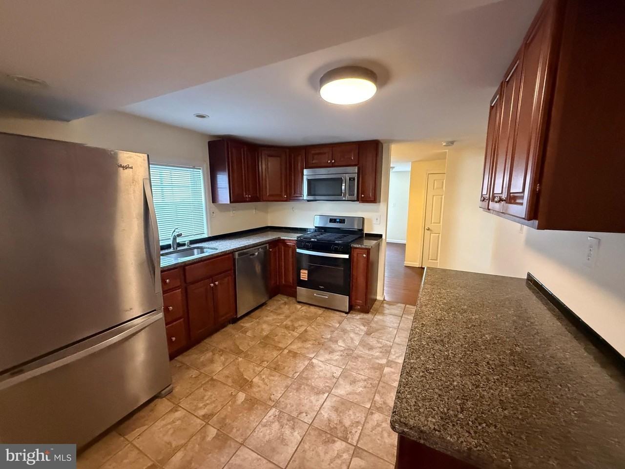 30 E Union St - Photo 2 of 13