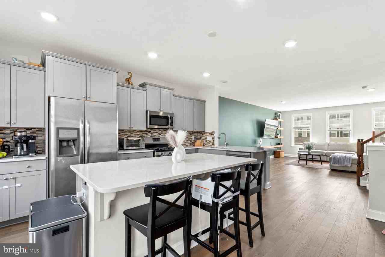 57 Sullivan Way - Photo 7 of 14