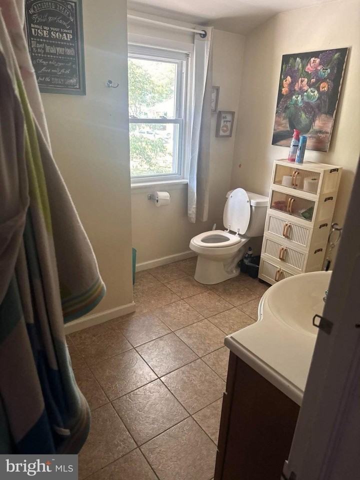 201 Girard Rd N #2ndFL - Photo 4 of 5