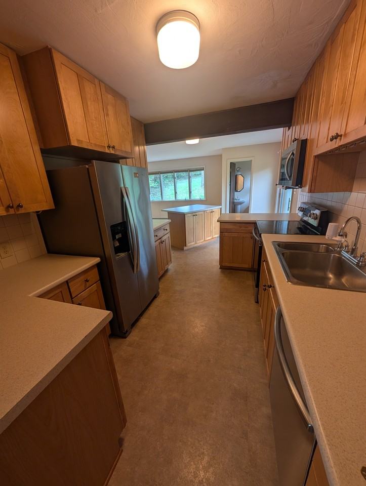 180 Lenor Dr #1UNIT - Photo 4 of 16