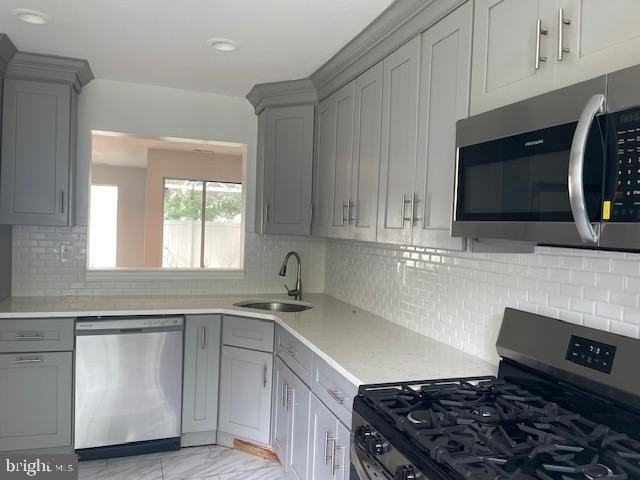 73 Winchester Dr - Photo 6 of 13