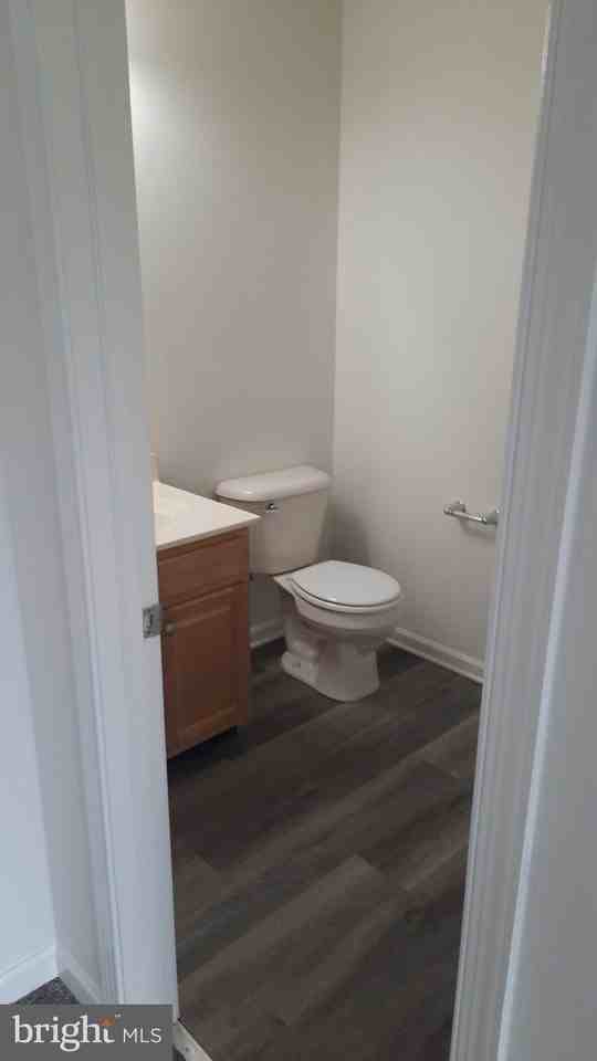 2441 Newtown Dr - Photo 6 of 18