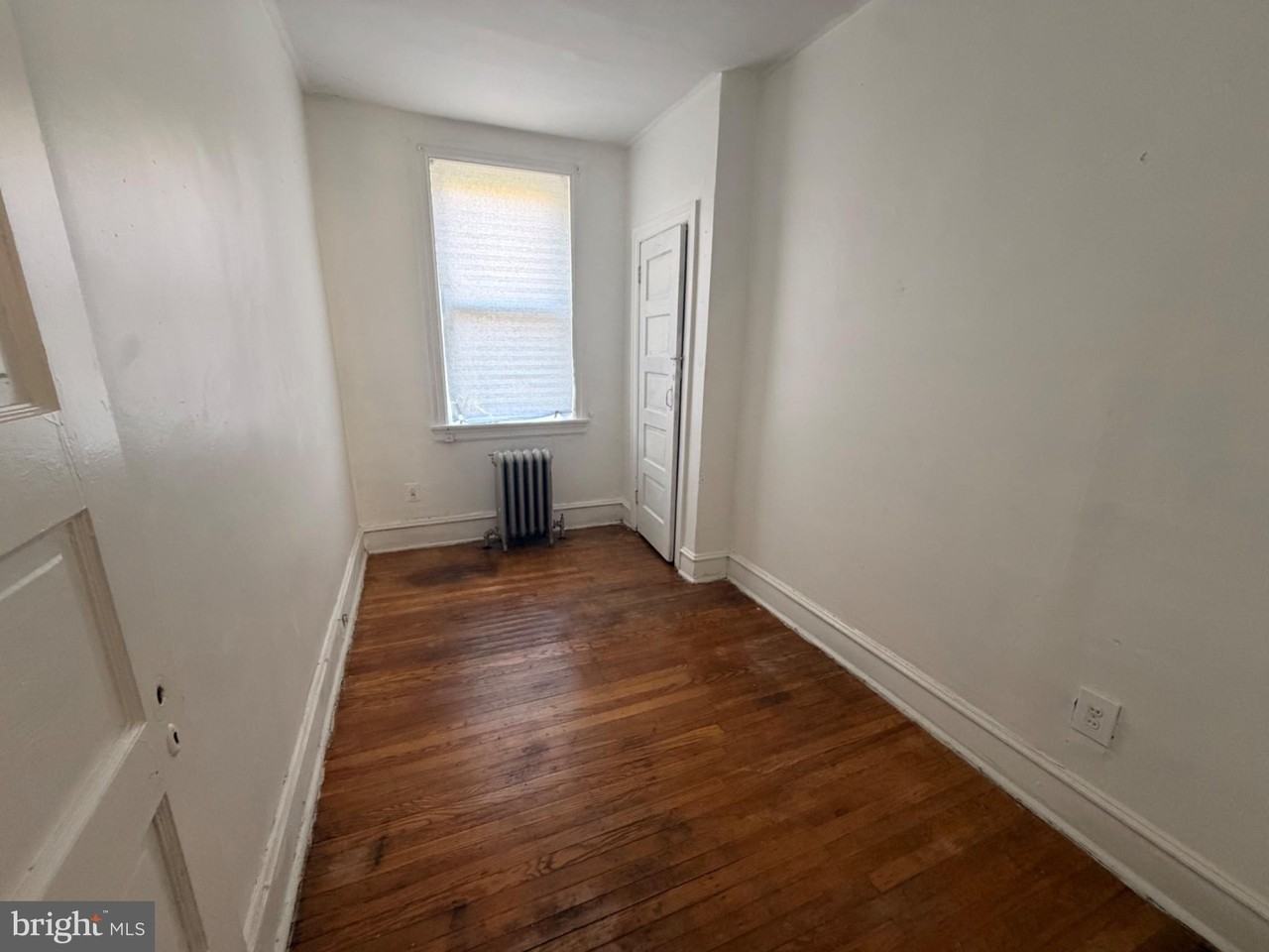 5721 Stewart St - Photo 6 of 11