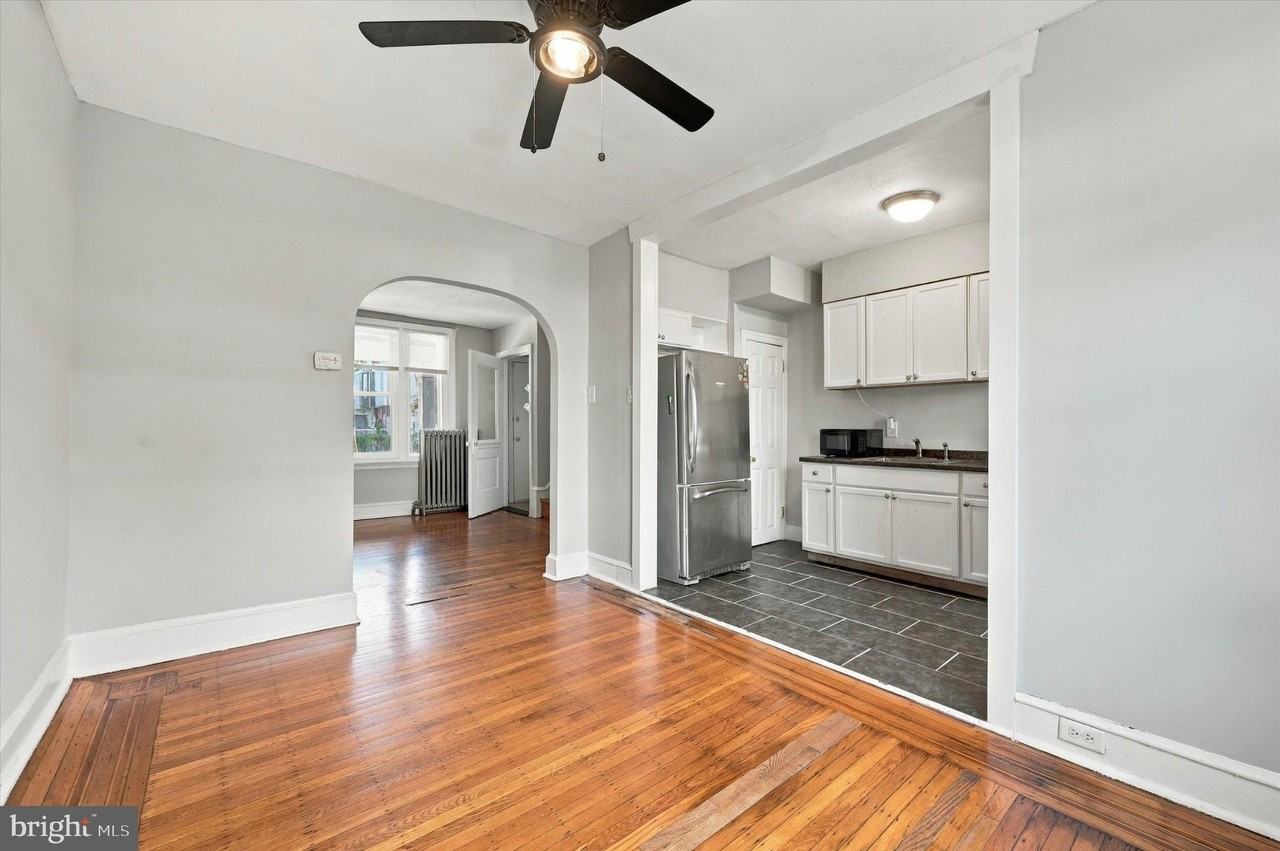 6217 W Stiles St - Photo 6 of 20