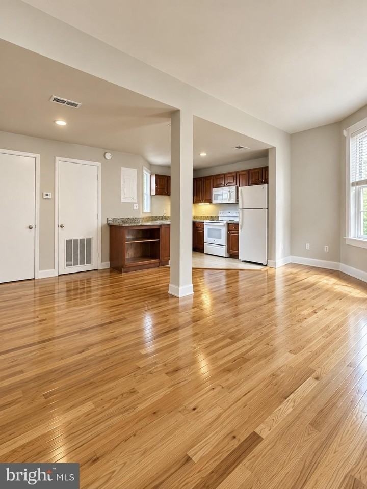 209-#3 HANOVER Street - Photo 2 of 15