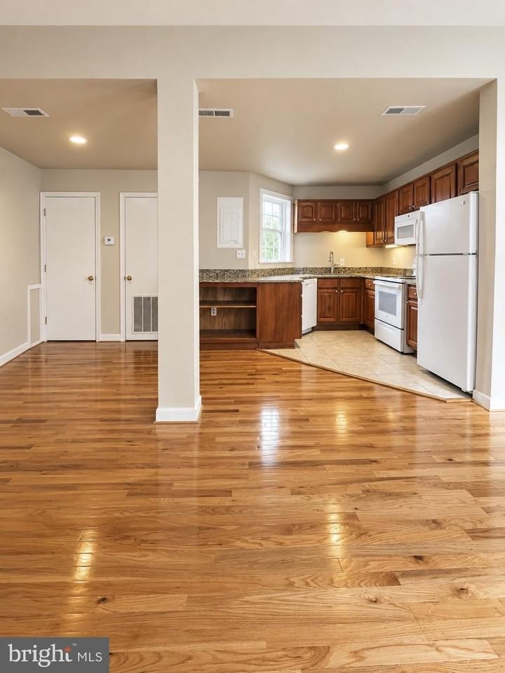 209-#3 HANOVER Street - Photo 3 of 15
