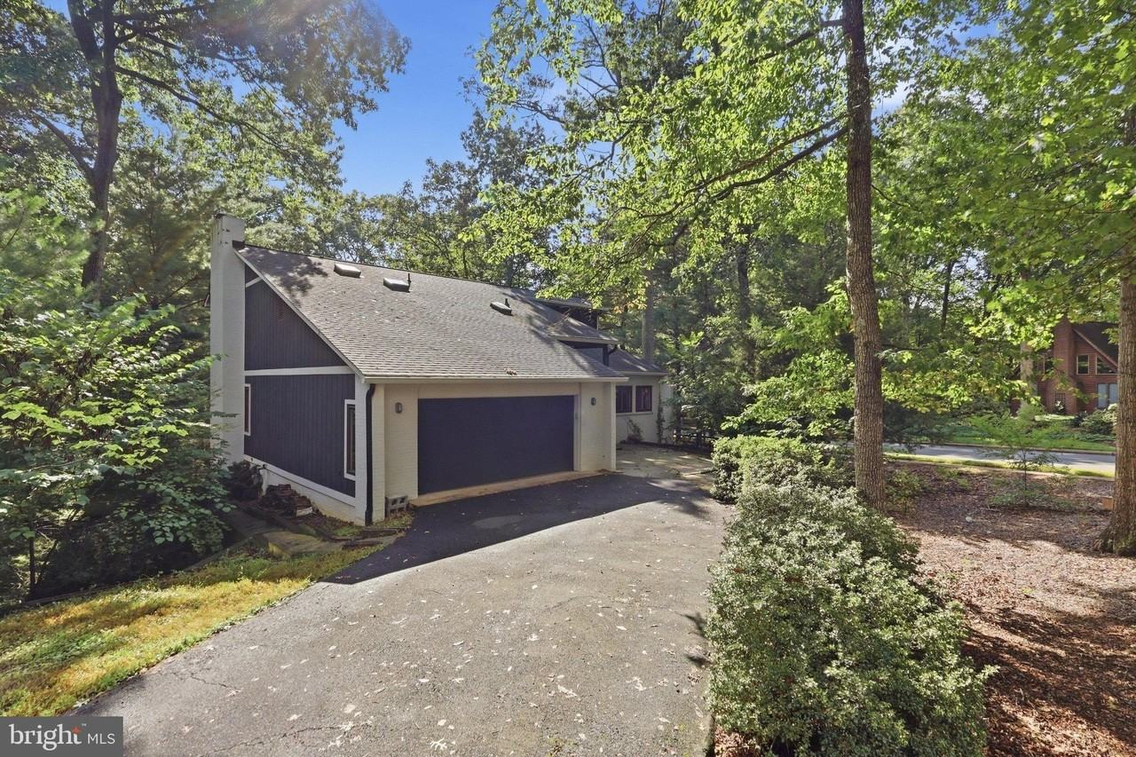 2025 Mock Orange Ct - Photo 2 of 50