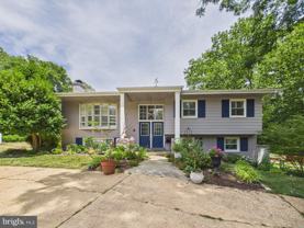 9201 Cherrytree Dr - Photo 1 of 1