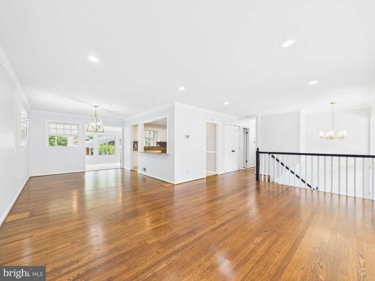 9201 Cherrytree Dr - Photo 6 of 35