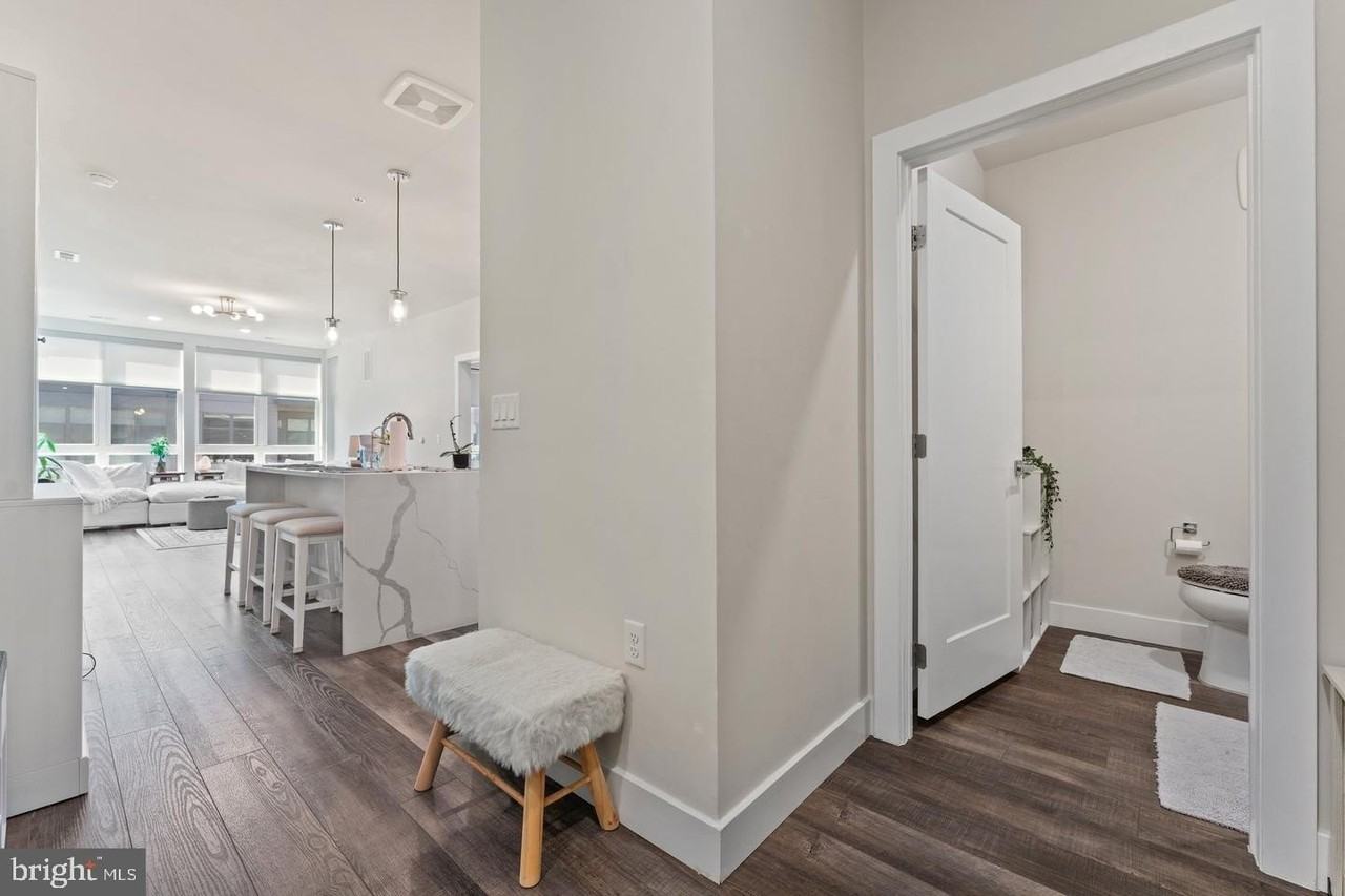 1761 Old Meadow Rd #420 - Photo 7 of 34