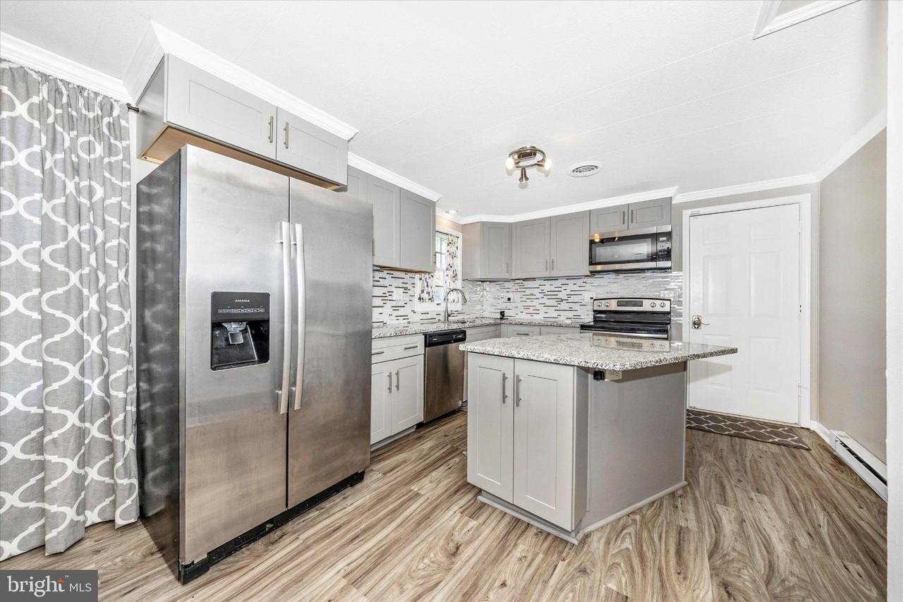 1545 Tuscawilla Dr - Photo 2 of 18