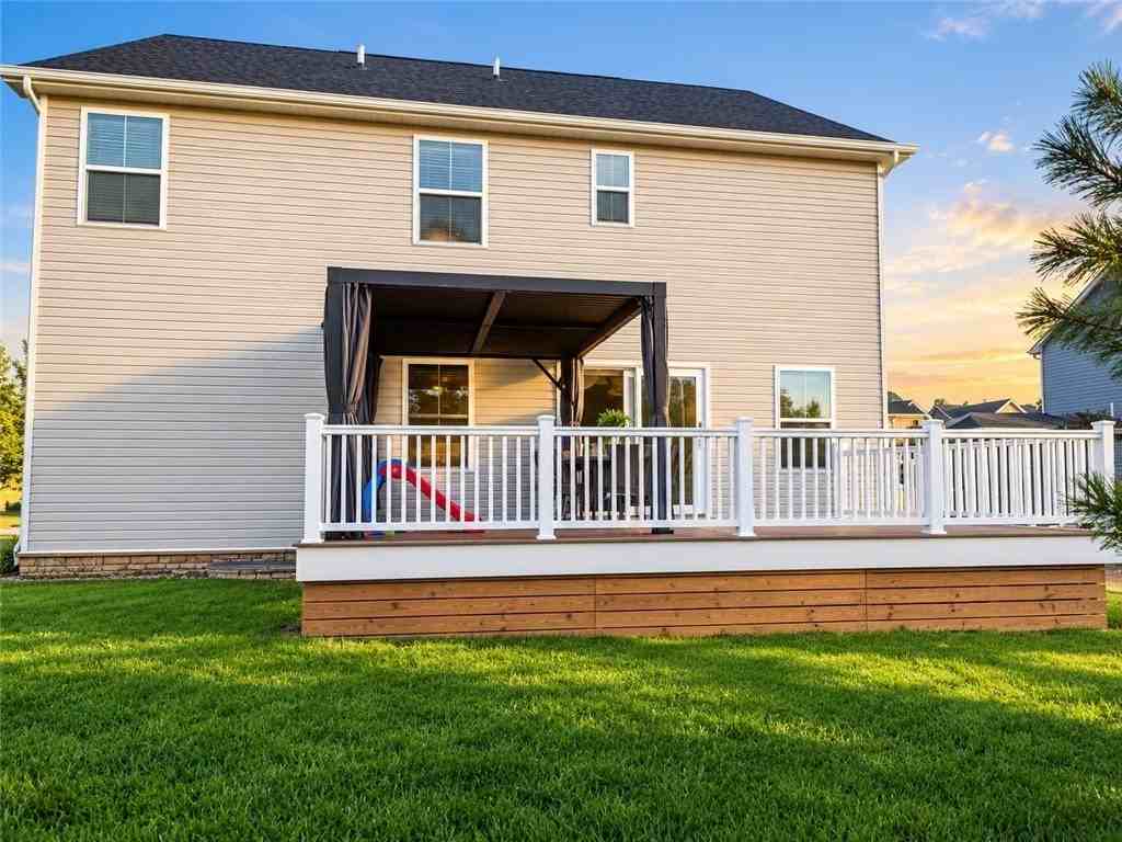 3056 Eagle Ridge Dr - Photo 2 of 2