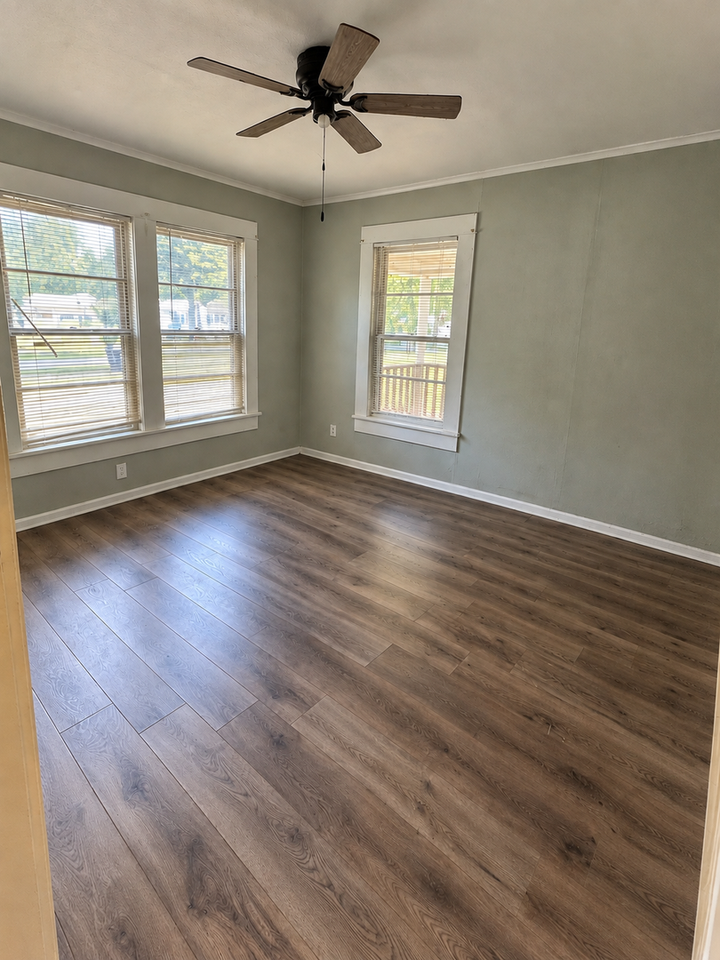 310 Randolph St - Photo 7 of 7