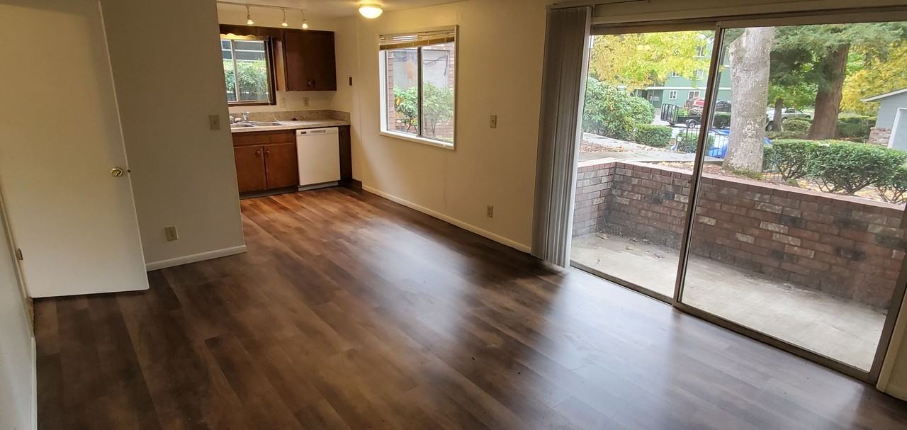 1113 Waller St Se - Photo 4 of 12