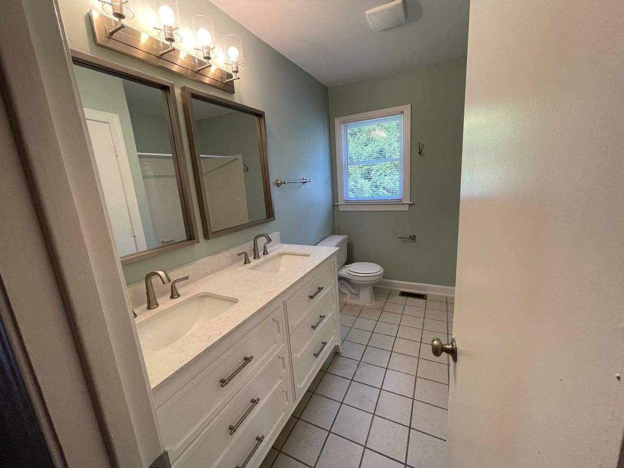 204 Brushwood Rd - Photo 6 of 17