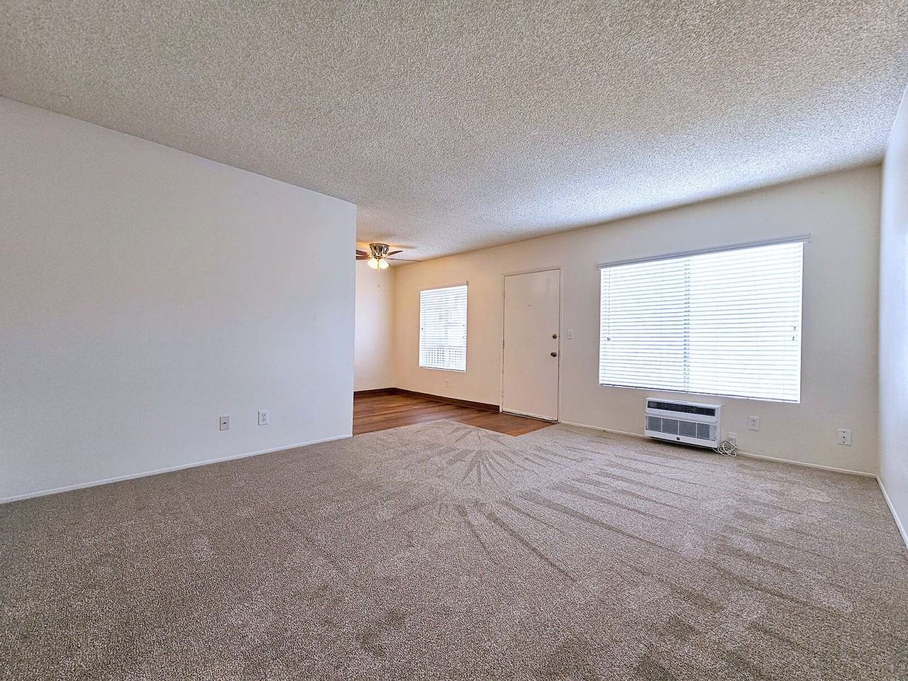 Arizona Towers Apartments - Photo 4 of 20