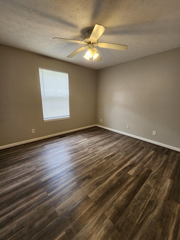 1300 Byrne Ave #A - Photo 4 of 8