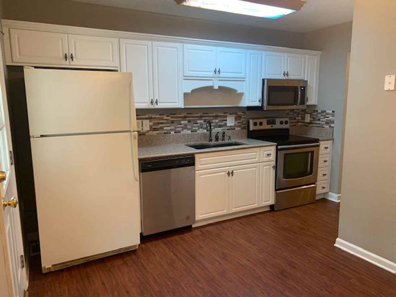 311 Beech Ln - Photo 2 of 14