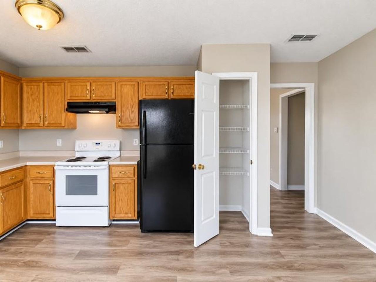 1116 Keith Ave - Photo 6 of 17