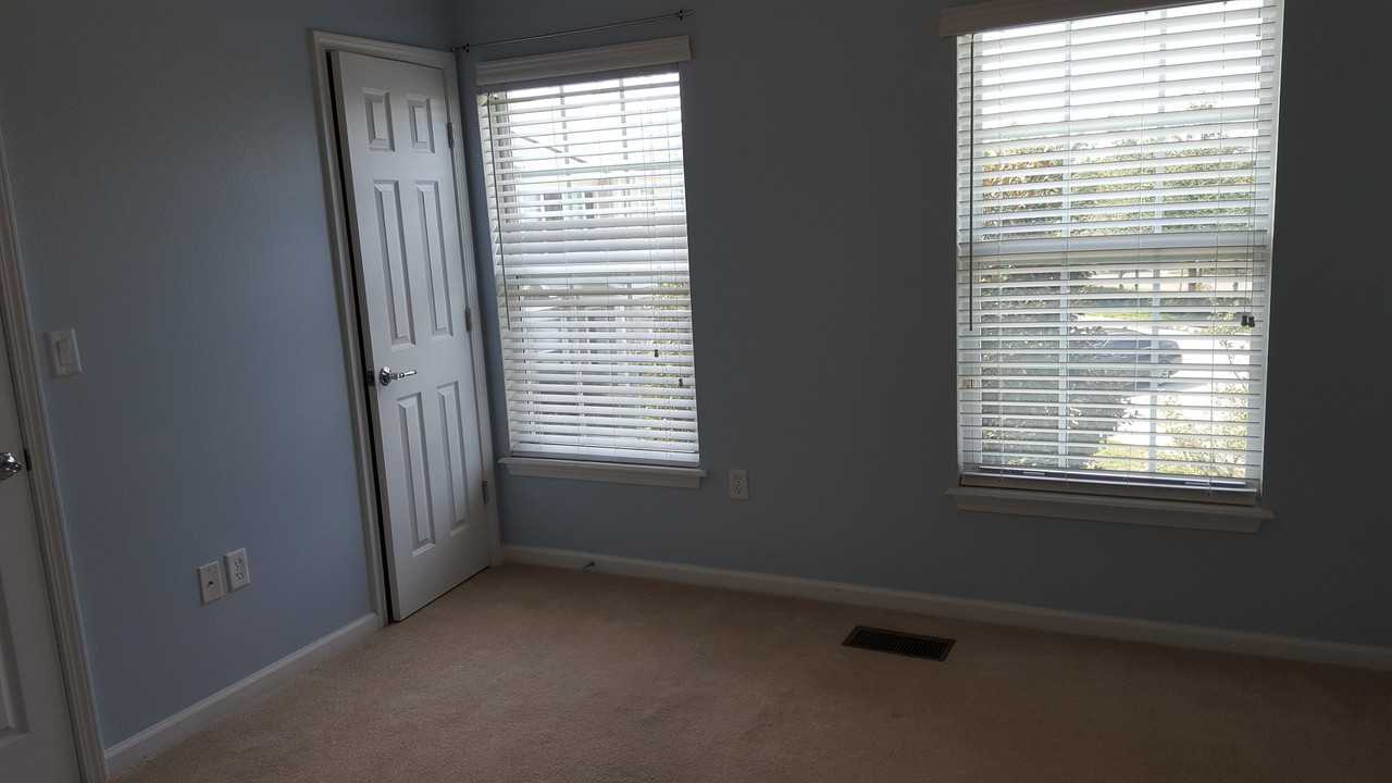 11441 Summerview Cir - Photo 7 of 11