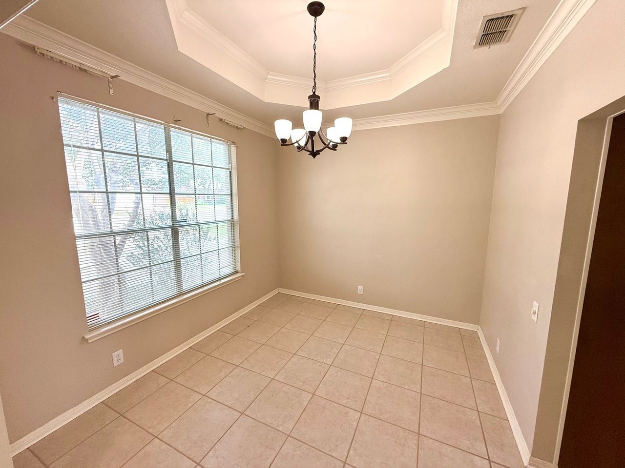 4410 Shavano Cross - Photo 4 of 40