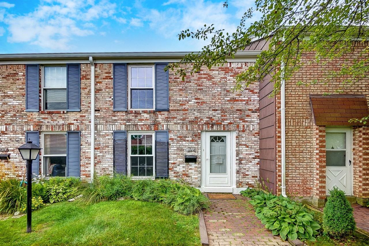 1212 Georgetown Ct - Photo 7 of 32